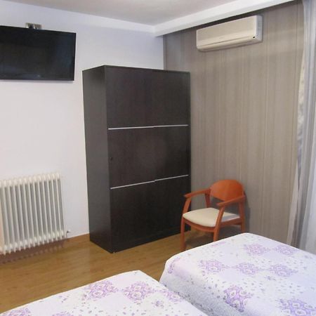 Hotel Corona De Castilla Villares de la Reina 외부 사진
