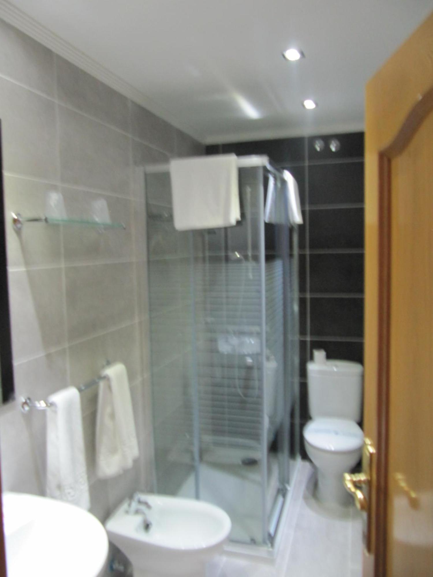 Hotel Corona De Castilla Villares de la Reina 외부 사진