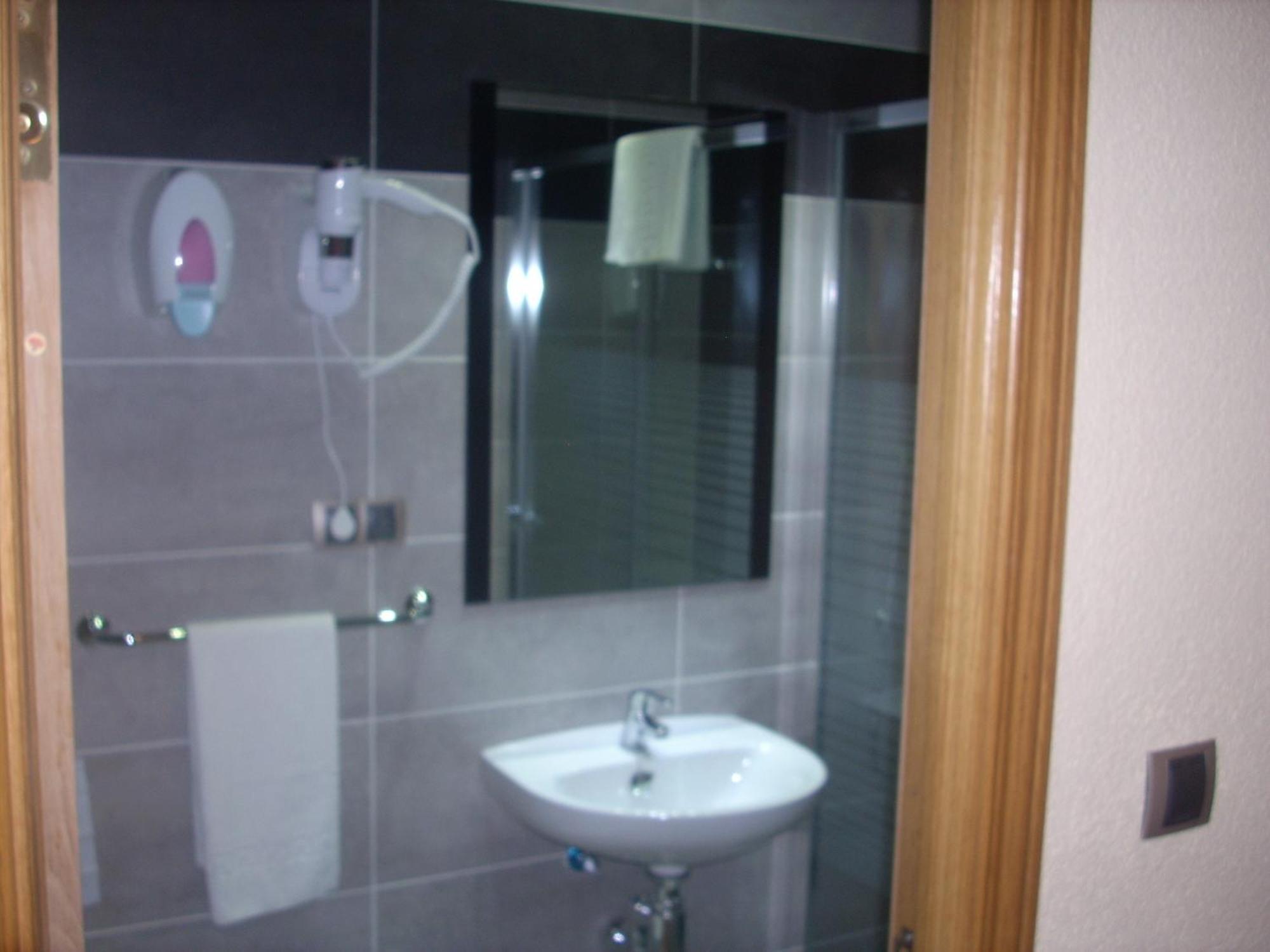 Hotel Corona De Castilla Villares de la Reina 외부 사진