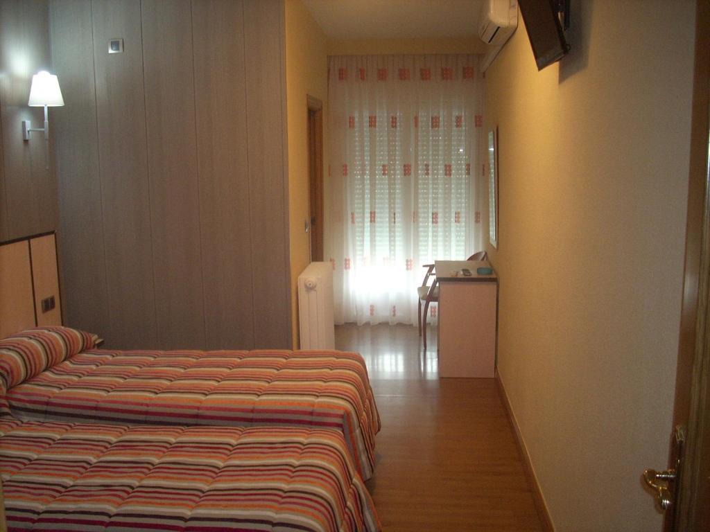 Hotel Corona De Castilla Villares de la Reina 외부 사진
